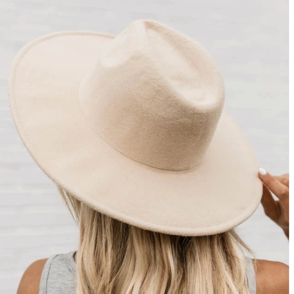 SOLD🍁NWT Ivory Wide Brim Fedora Hat🍂 - Picture 3 of 9